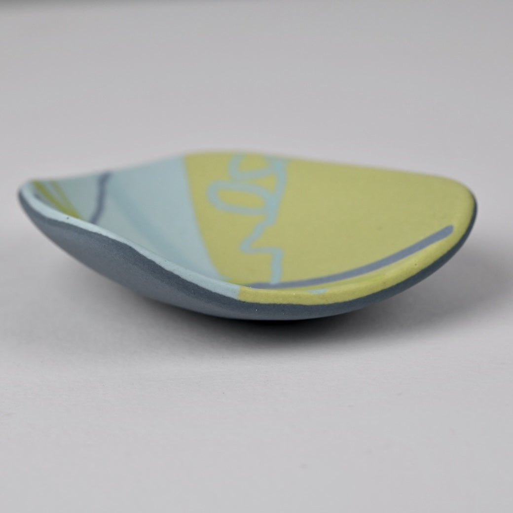 Horizon Collection: Small Dish 6