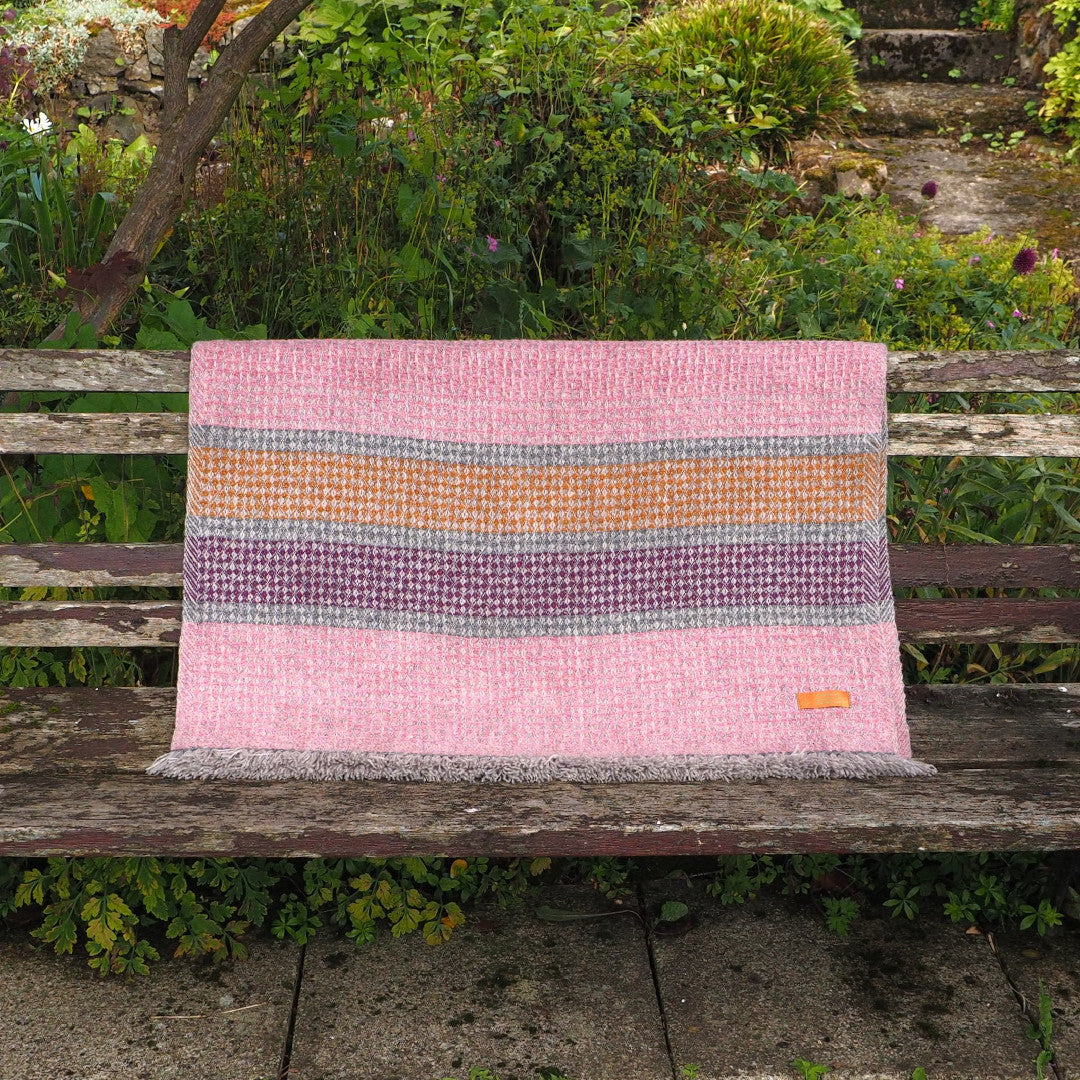 Sunset Shawl : Blossom - Cranberry - Barley
