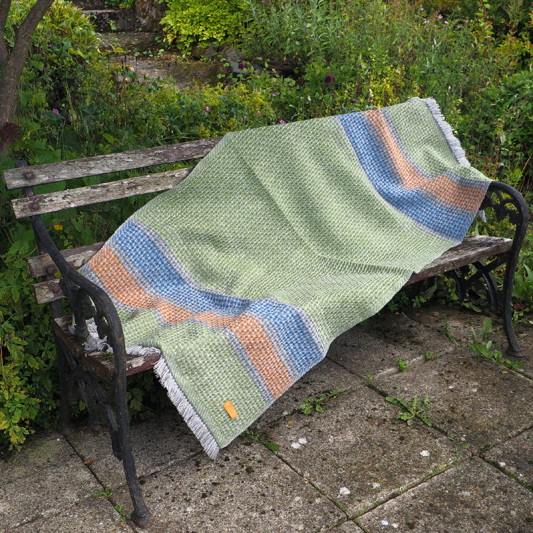 Sunset Shawl : Pasture - Barley - Loch