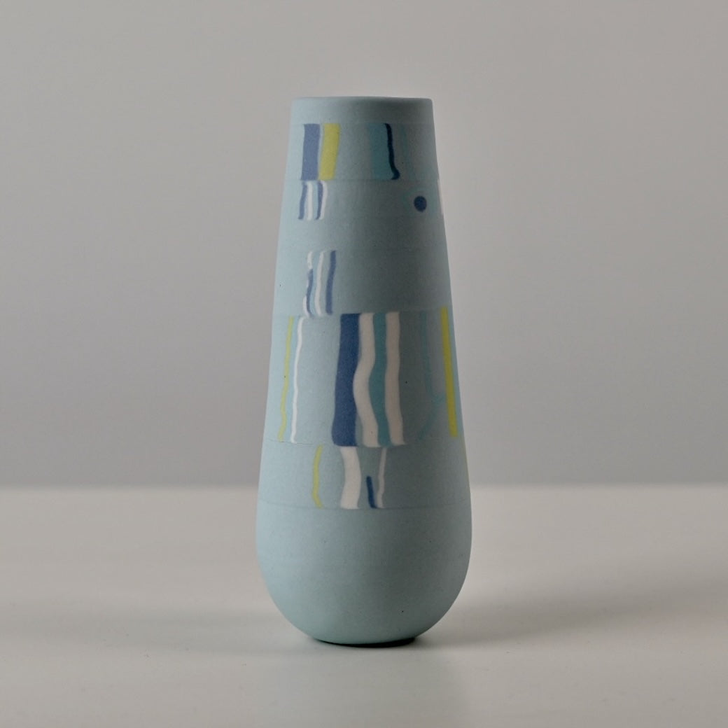 Horizon Collection: Yarn Cone Vase 1