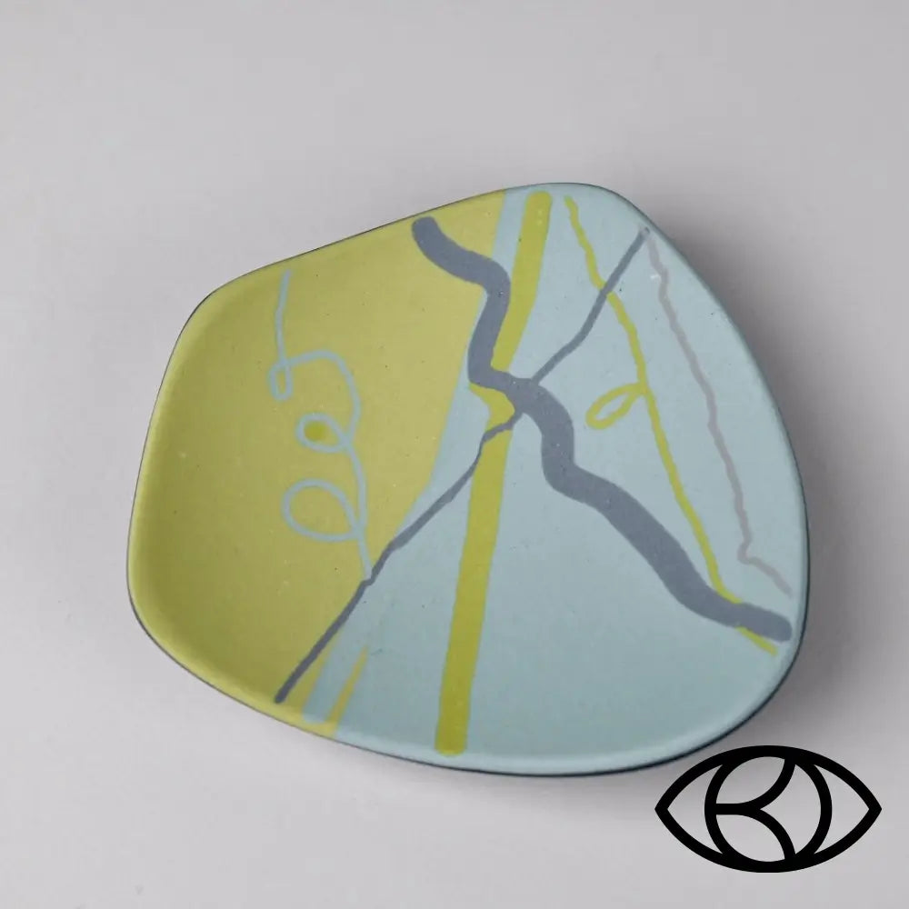 Horizon Collection: Medium Plate 3