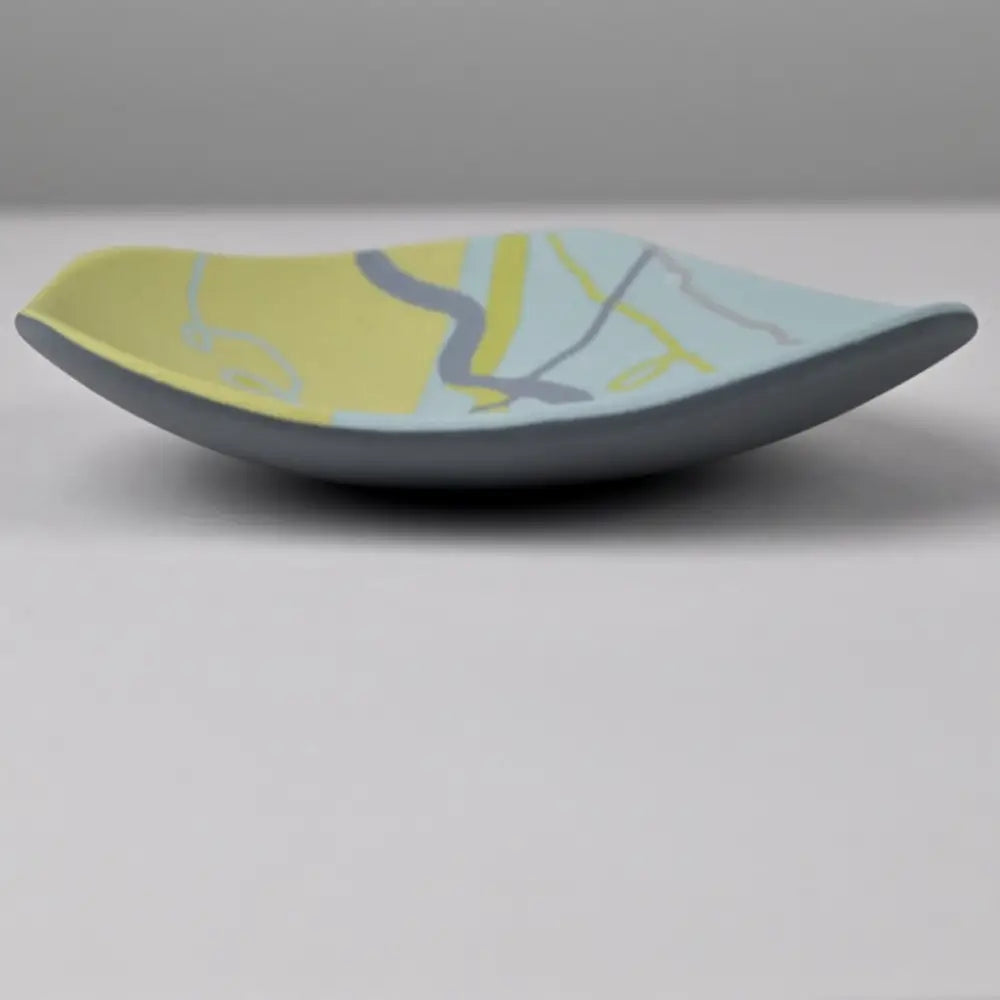 Horizon Collection: Medium Plate 3