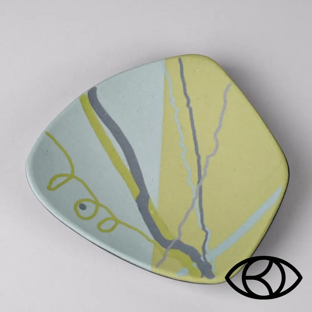 Horizon Collection: Medium Plate 4