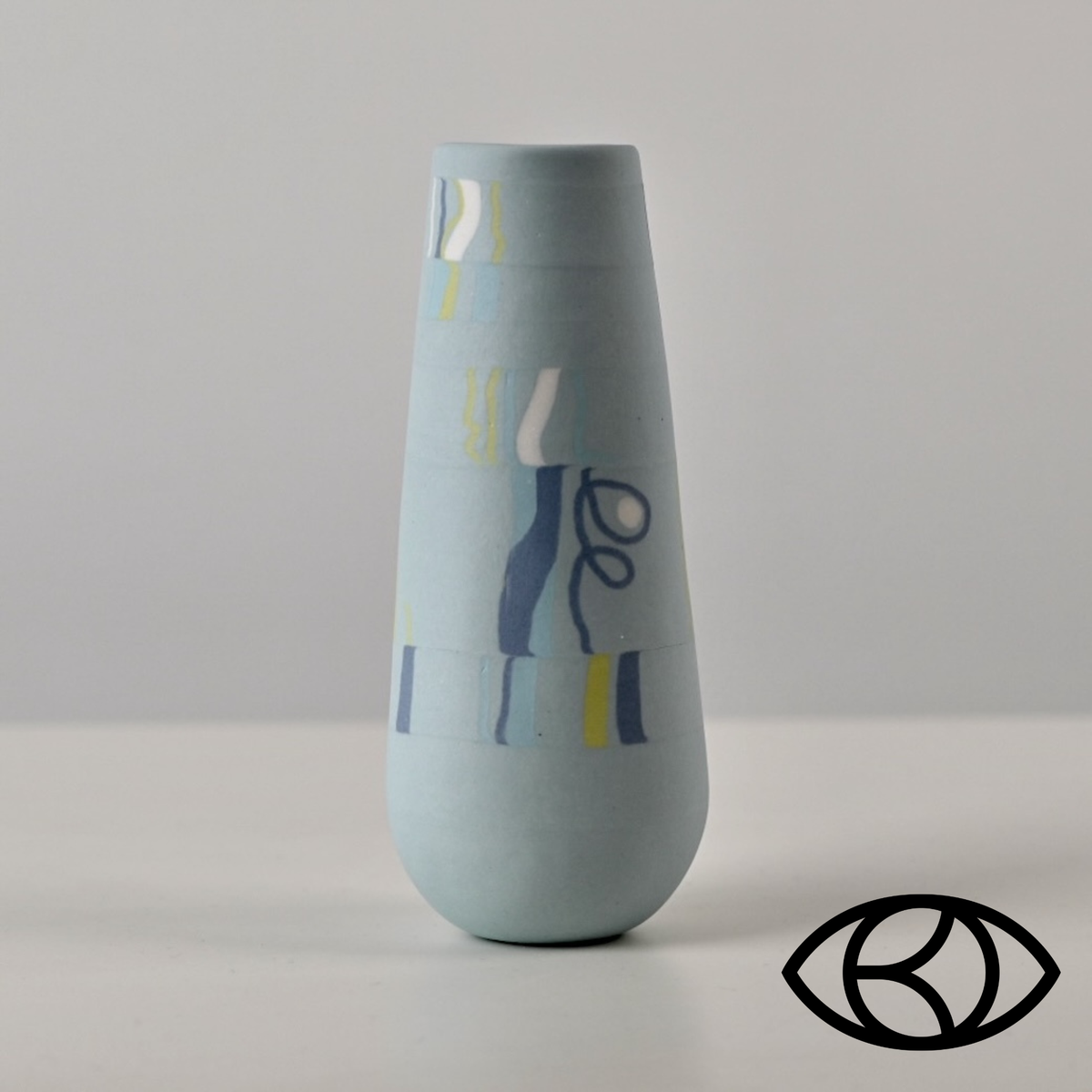 Horizon Collection: Yarn Cone Vase 1